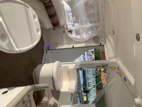 2004 Sea Ray 390 Motor Yacht