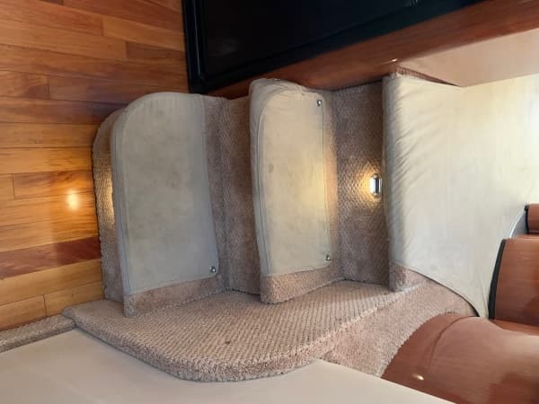 2004 Sea Ray 390 Motor Yacht