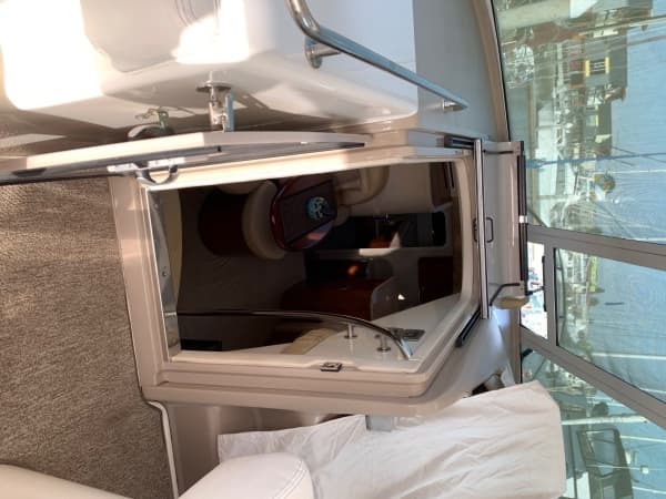 2004 Sea Ray 390 Motor Yacht