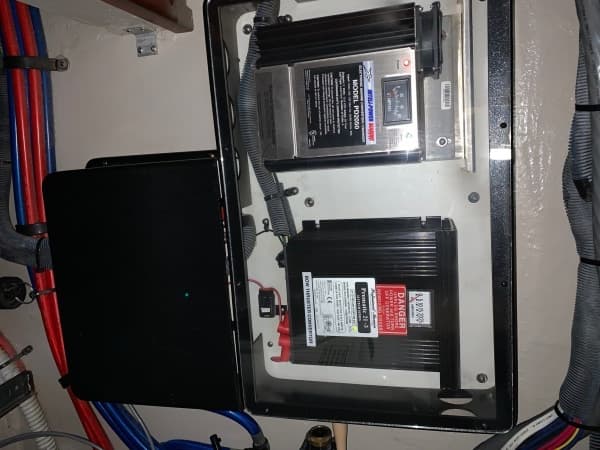 2004 Sea Ray 390 Motor Yacht