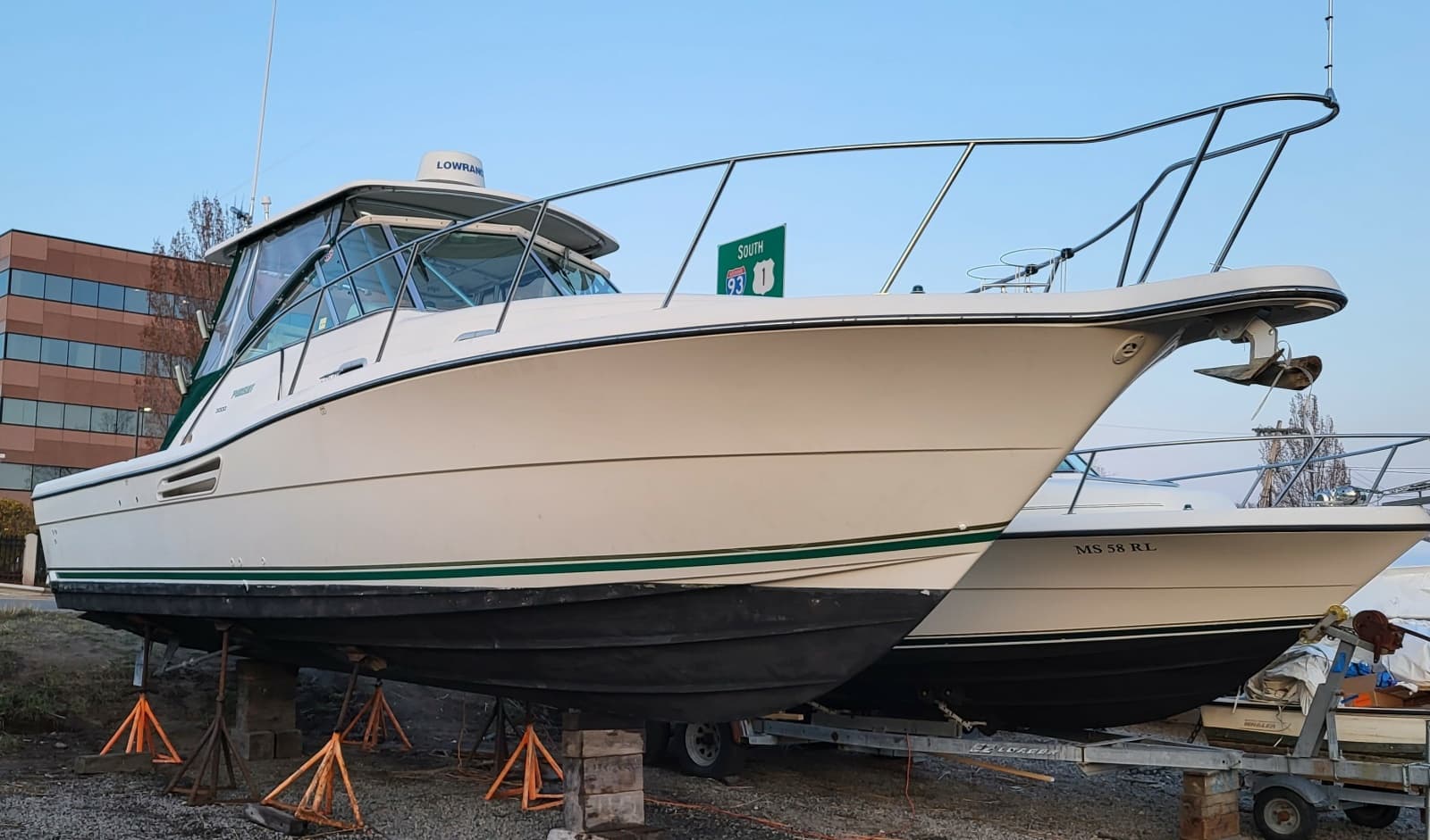 2002 Pursuit 3000 Express