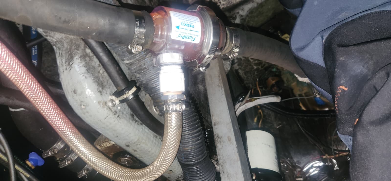 1985 Bertram Flybridge Cruiser