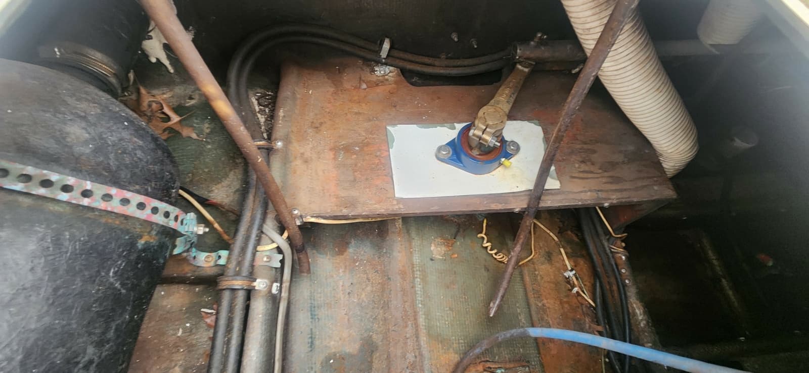 1985 Bertram Flybridge Cruiser