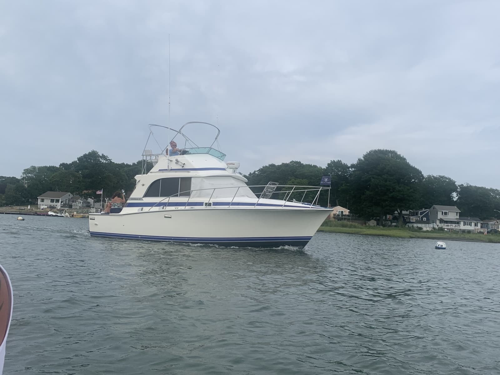 1985 Bertram Flybridge Cruiser