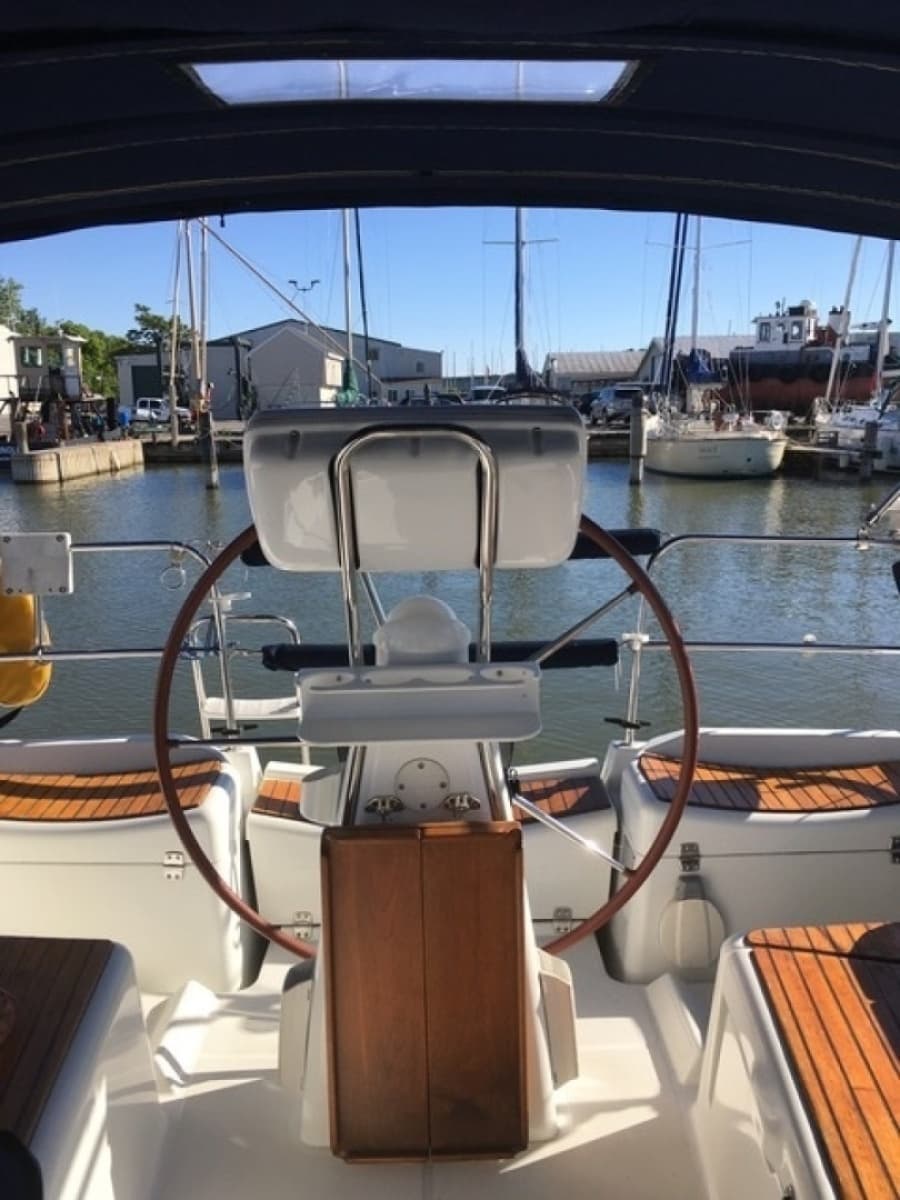 2007 Jeanneau Jeanneau Oceanis 36i