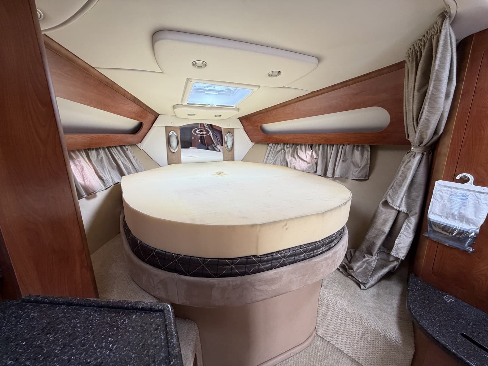 2013 Rinker 360 Express Cruiser - Photo 47