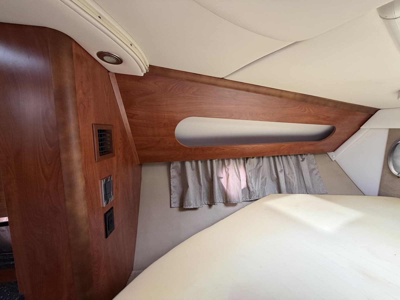2013 Rinker 360 Express Cruiser - Photo 48