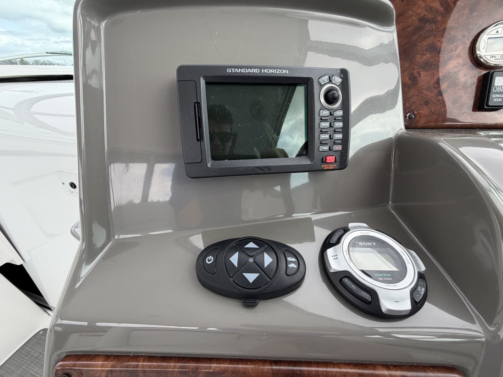 2013 Rinker 360 Express Cruiser - Photo 36