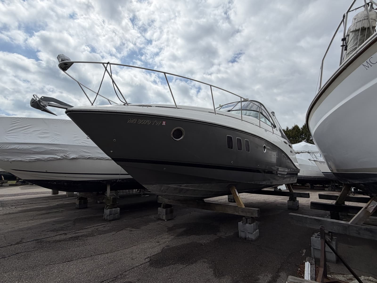 2013 Rinker 360 Express Cruiser - Photo 10