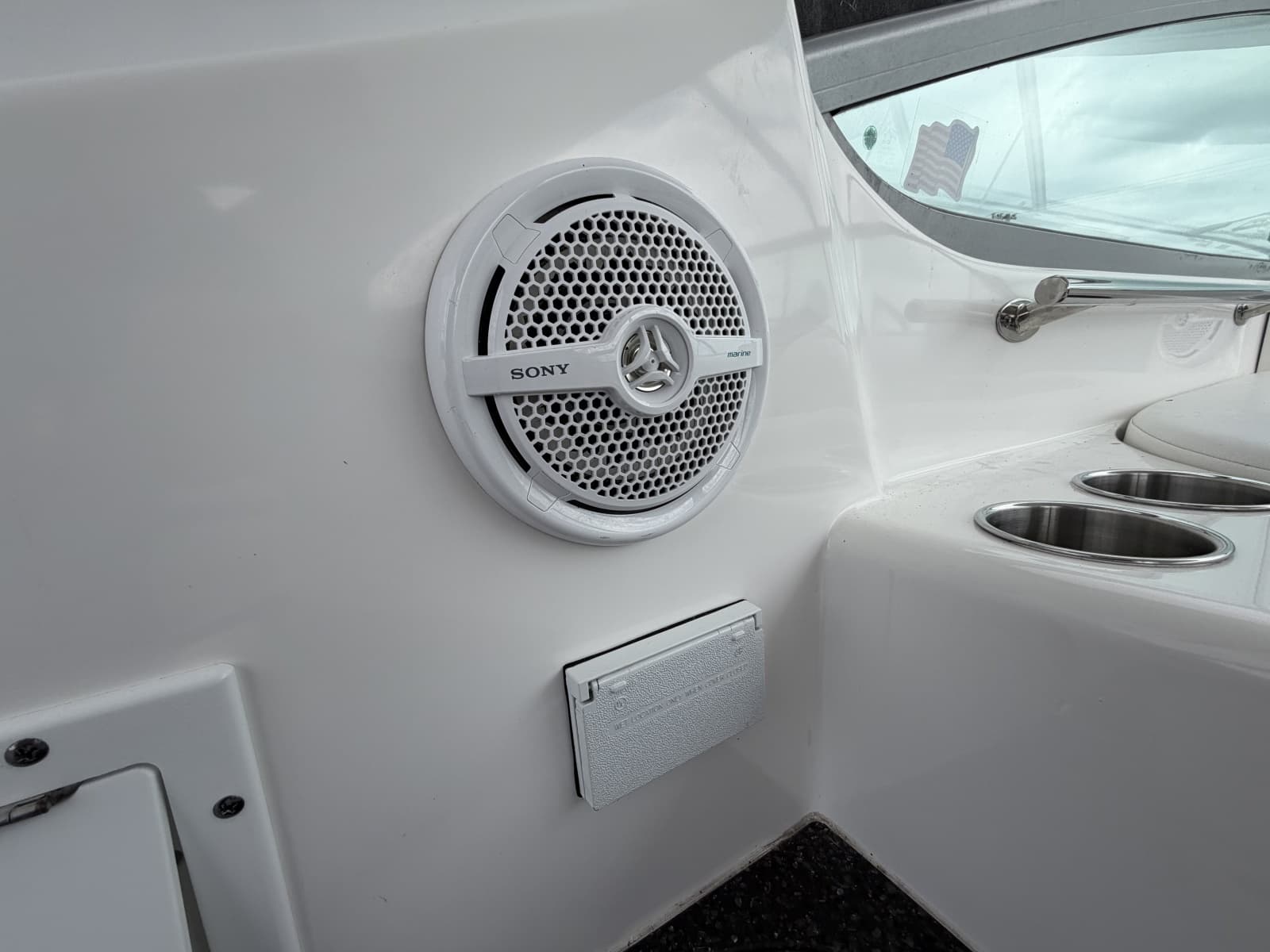 2013 Rinker 360 Express Cruiser - Photo 26
