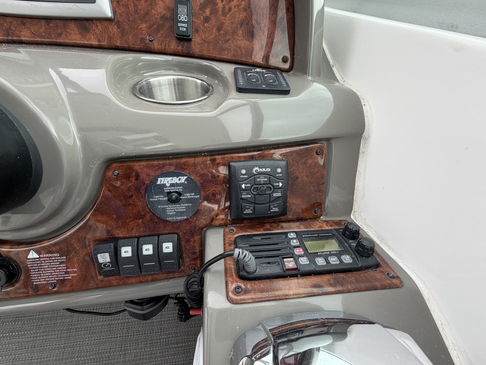 2013 Rinker 360 Express Cruiser - Photo 37