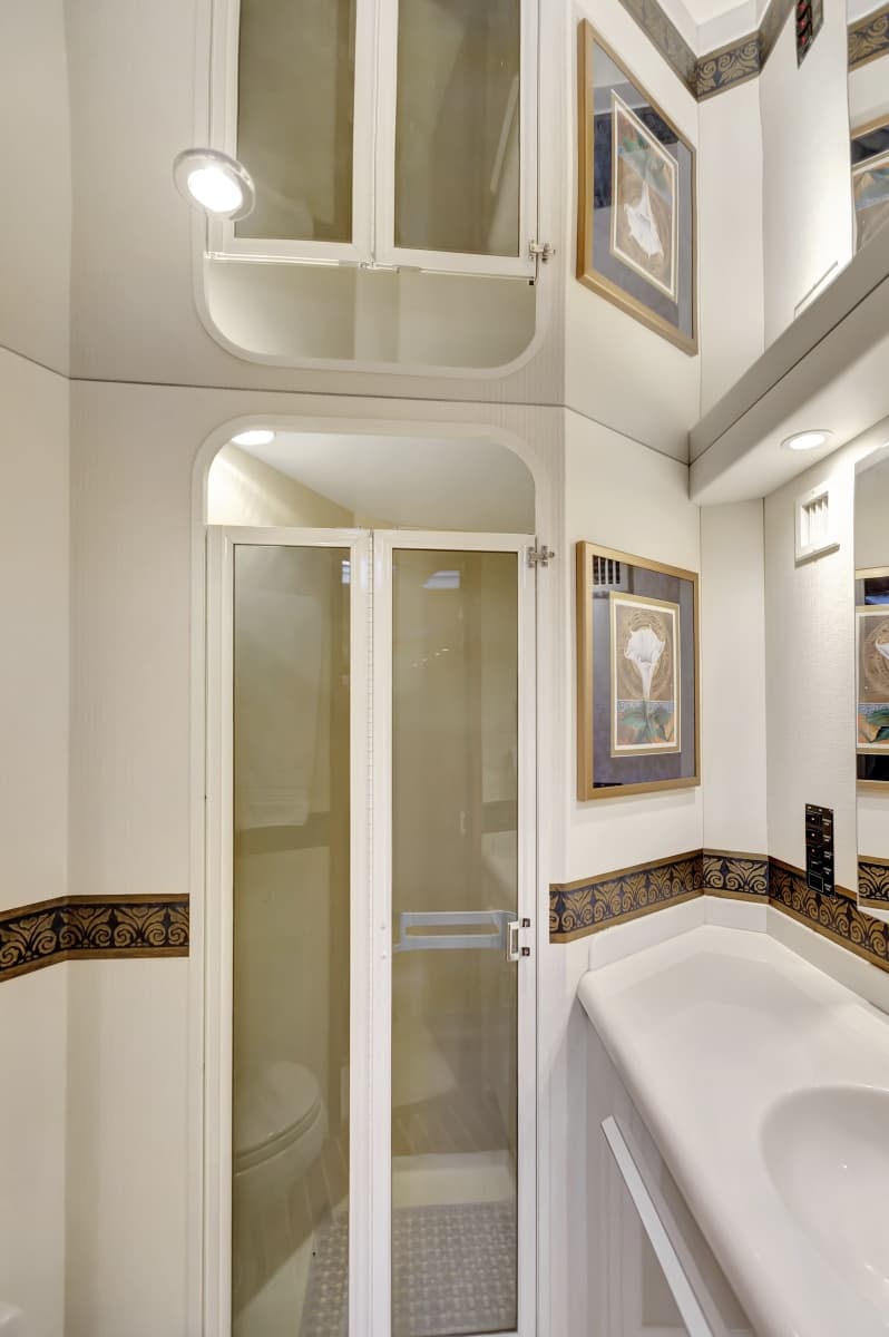 Viking 5- Lady S - Interior Head