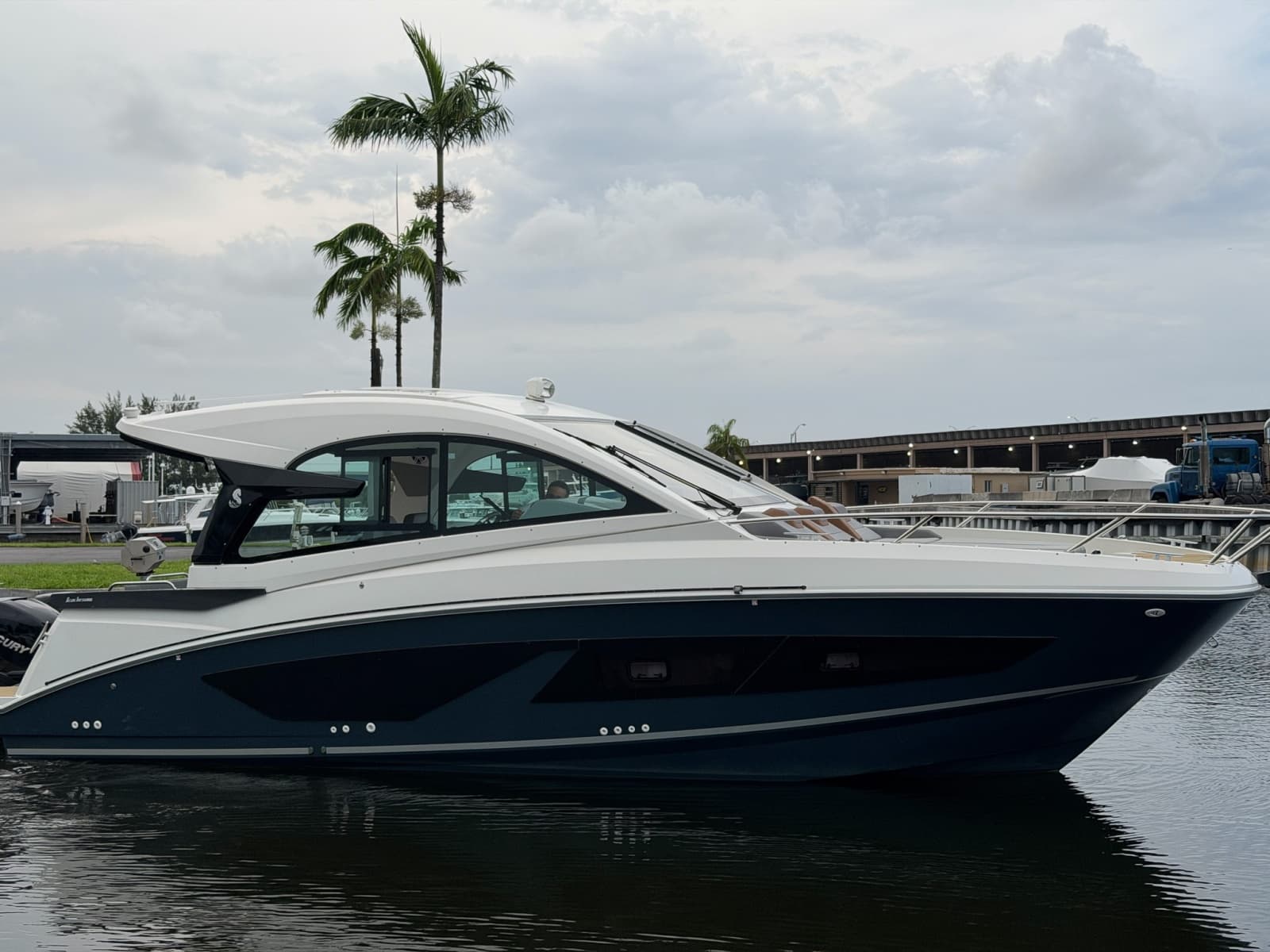 2023 Beneteau Gran Turismo 32 - Photo 35