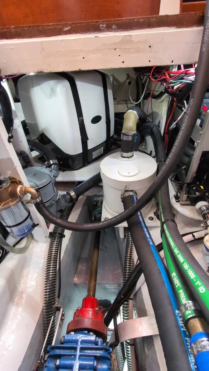 1984 Tayana Vancouver 42