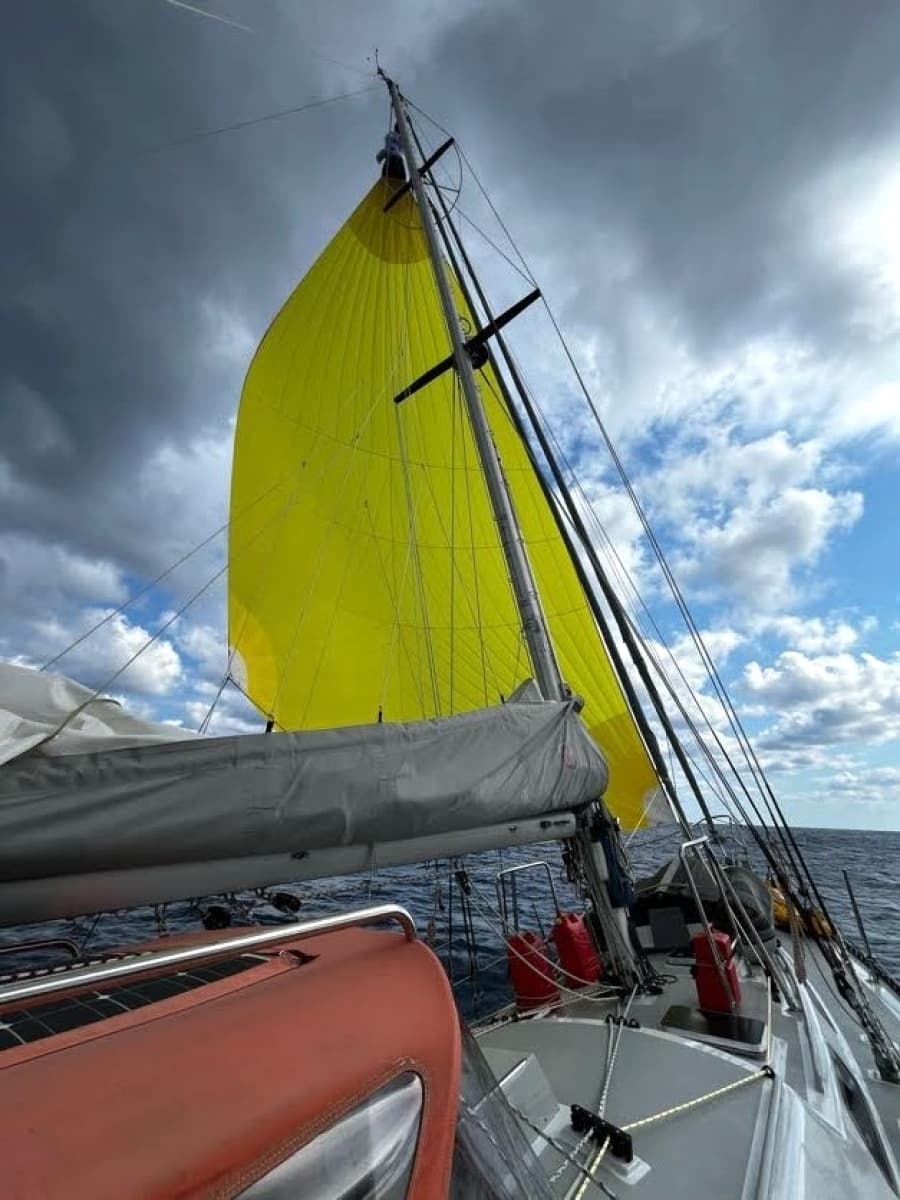 1984 Tayana Vancouver 42