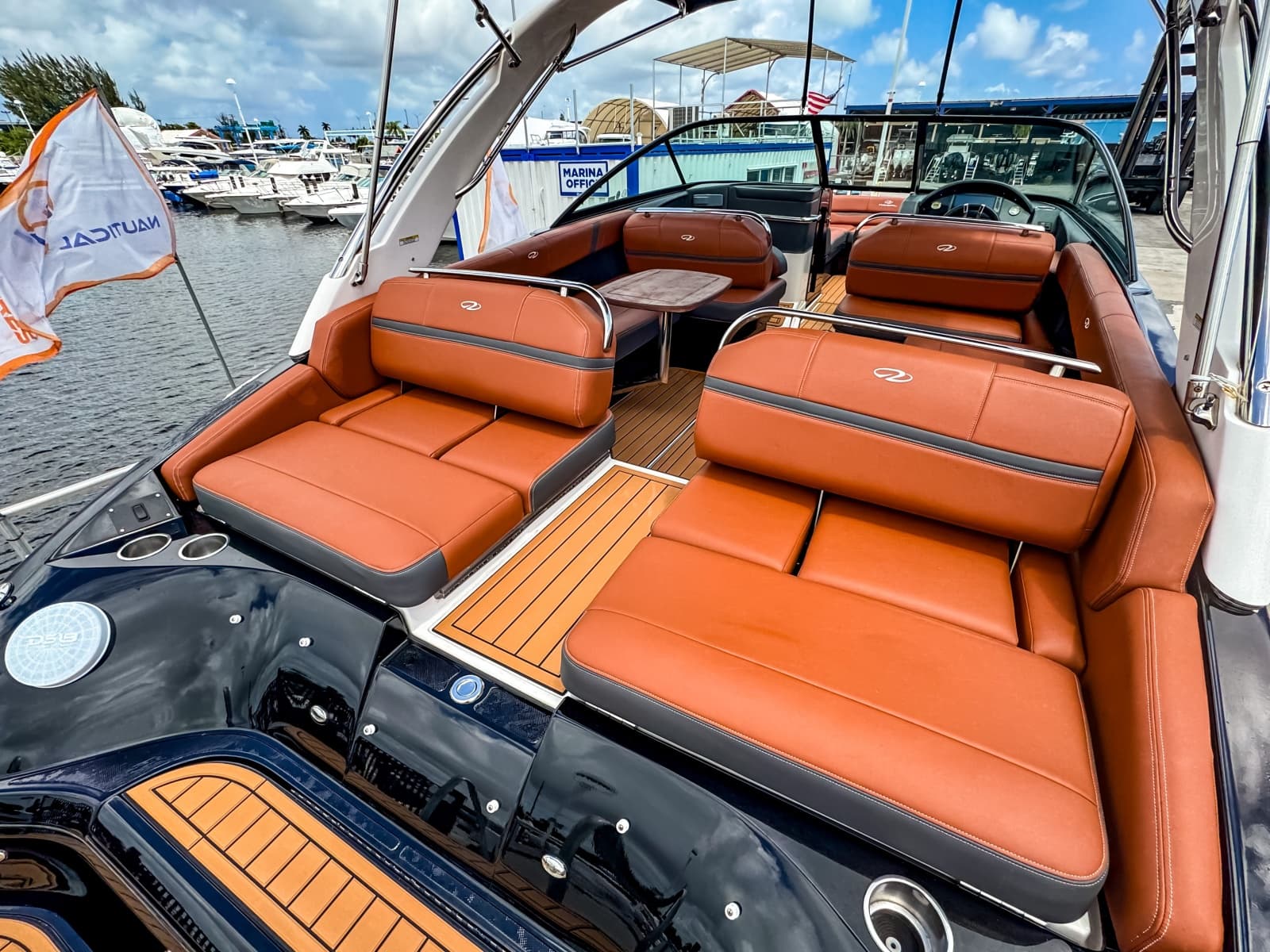 2017 Regal 2800 Bowrider - Photo 9