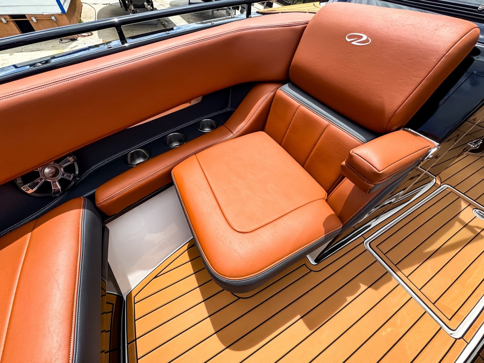 2017 Regal 2800 Bowrider - Photo 36