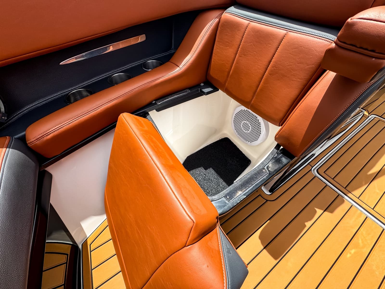 2017 Regal 2800 Bowrider - Photo 37