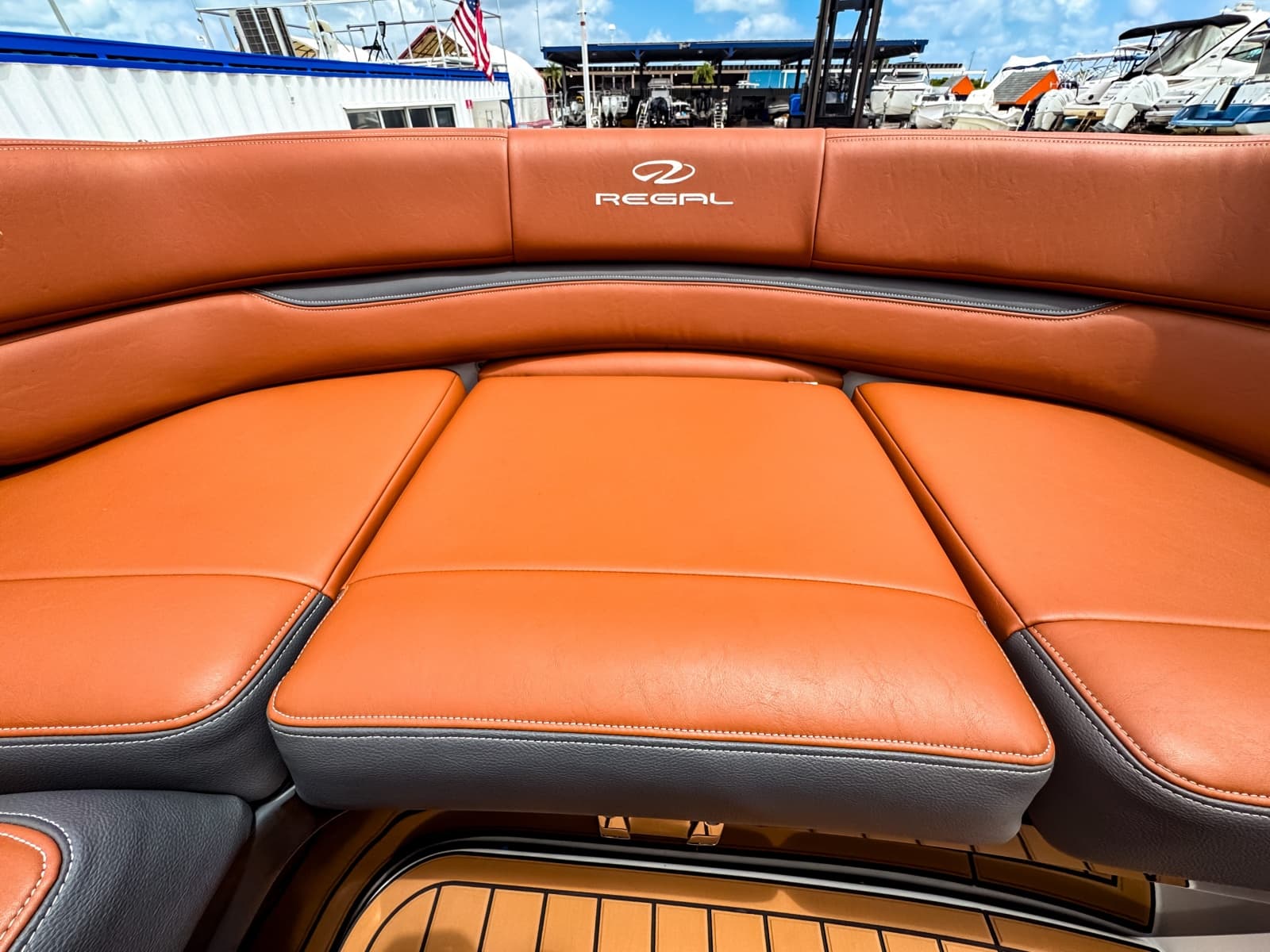 2017 Regal 2800 Bowrider - Photo 40