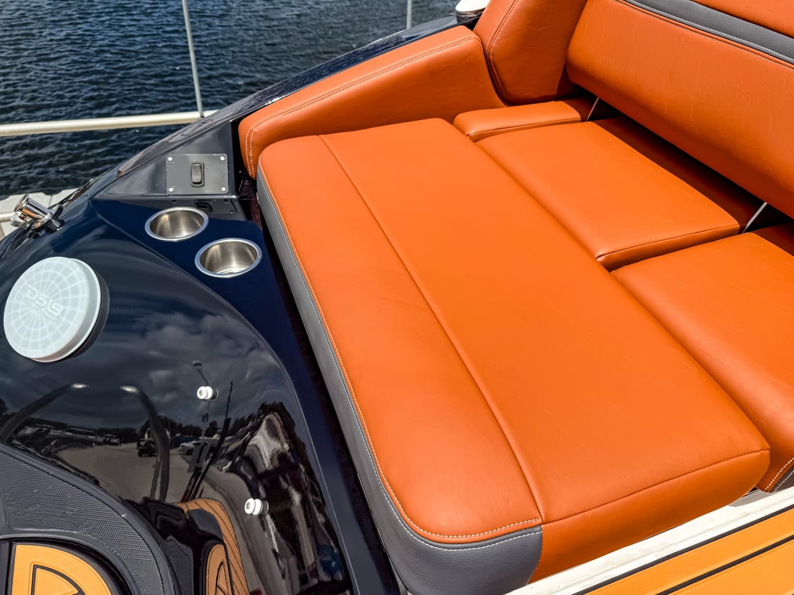 2017 Regal 2800 Bowrider - Photo 10
