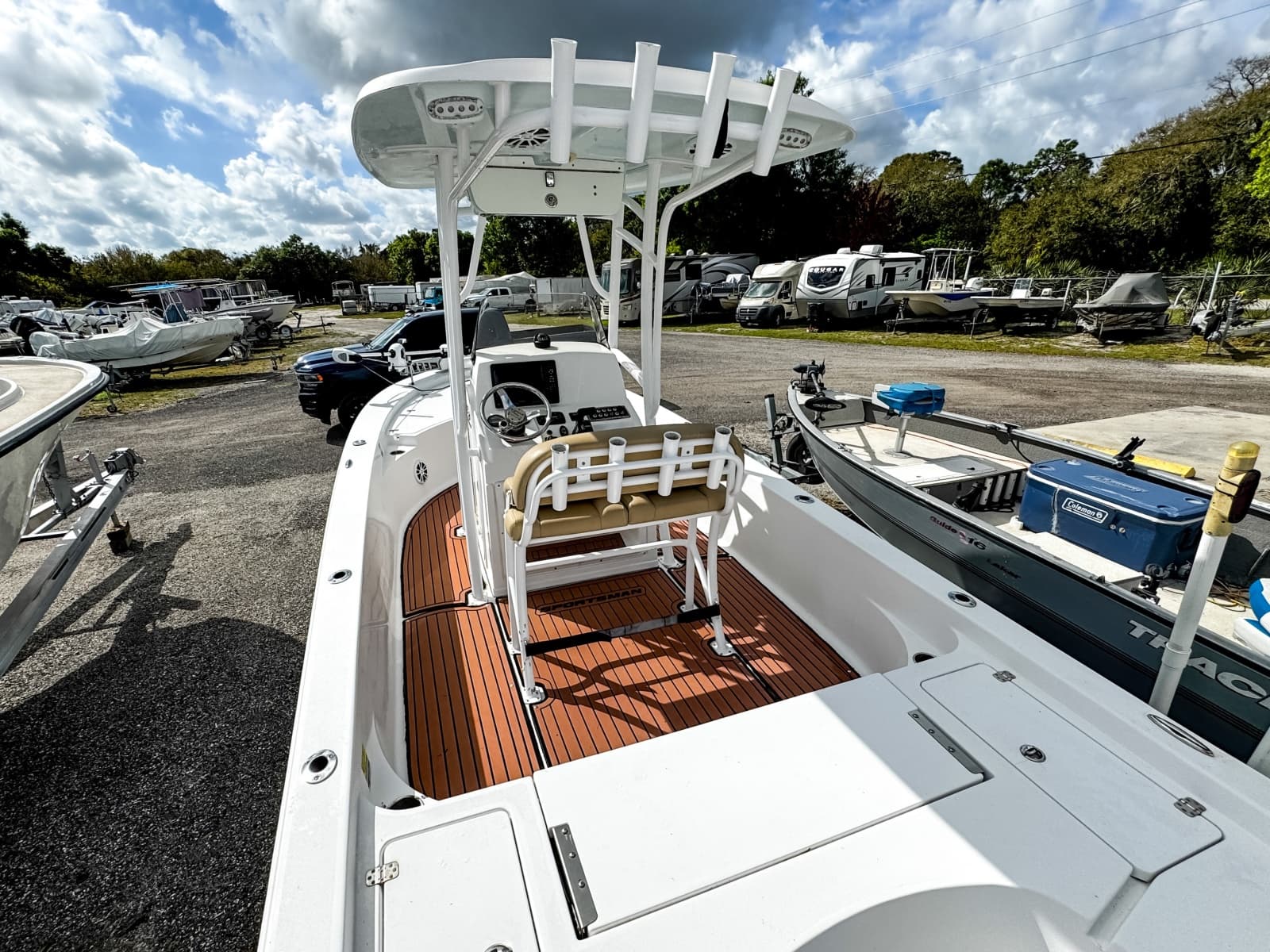 2014 Sportsman Masters 247 Bay Boat