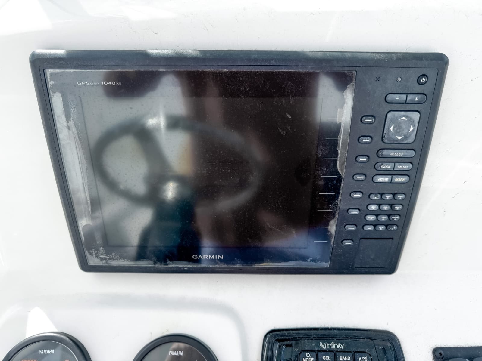 2014 Sportsman Masters 247 Bay Boat