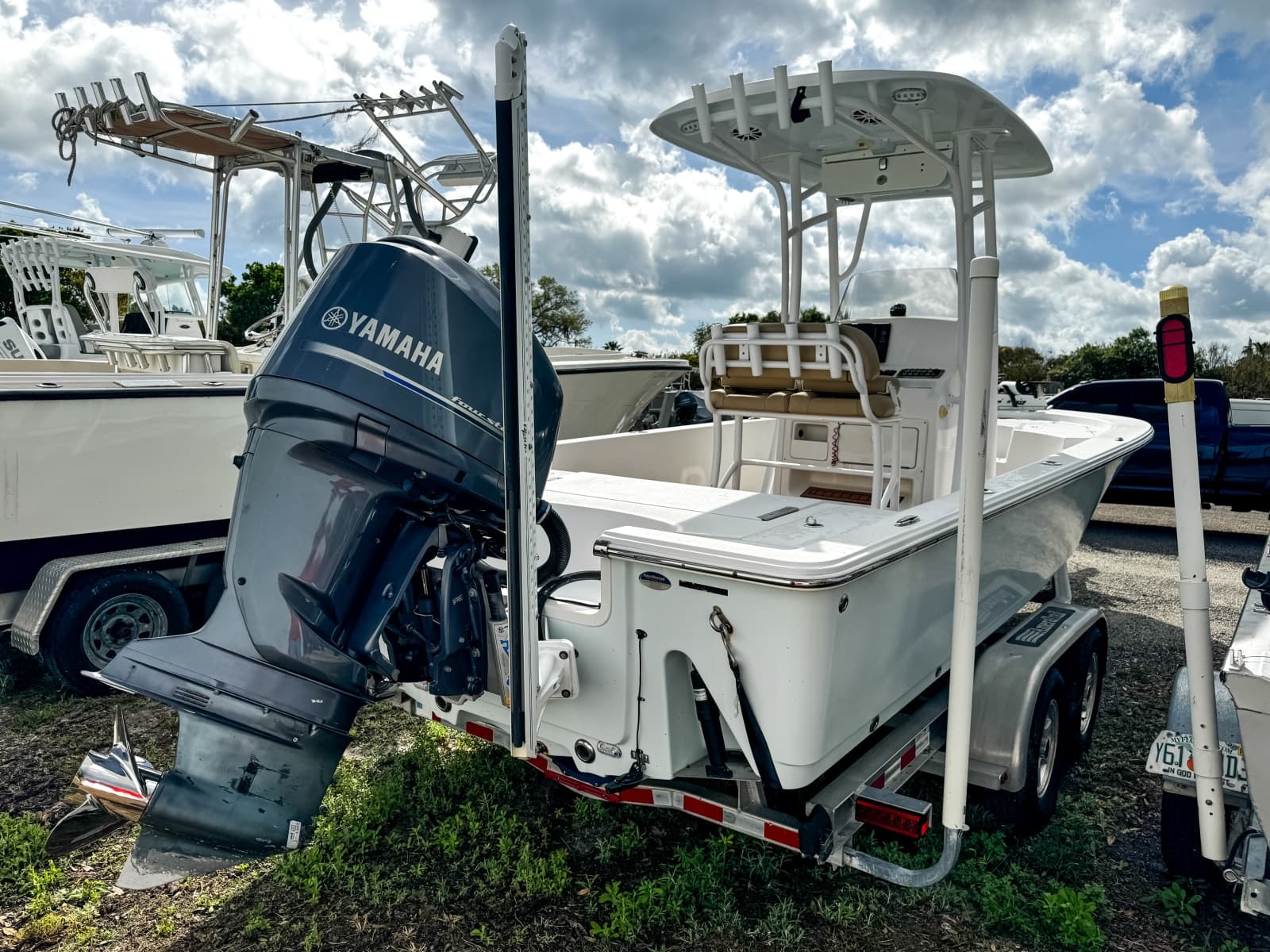 2014 Sportsman Masters 247 Bay Boat