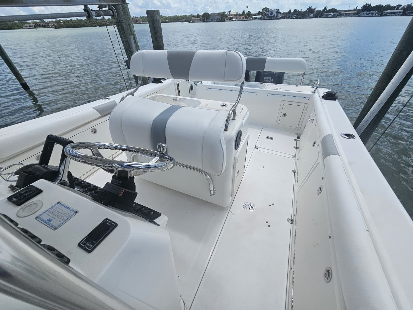 2008 Century 2901 CC