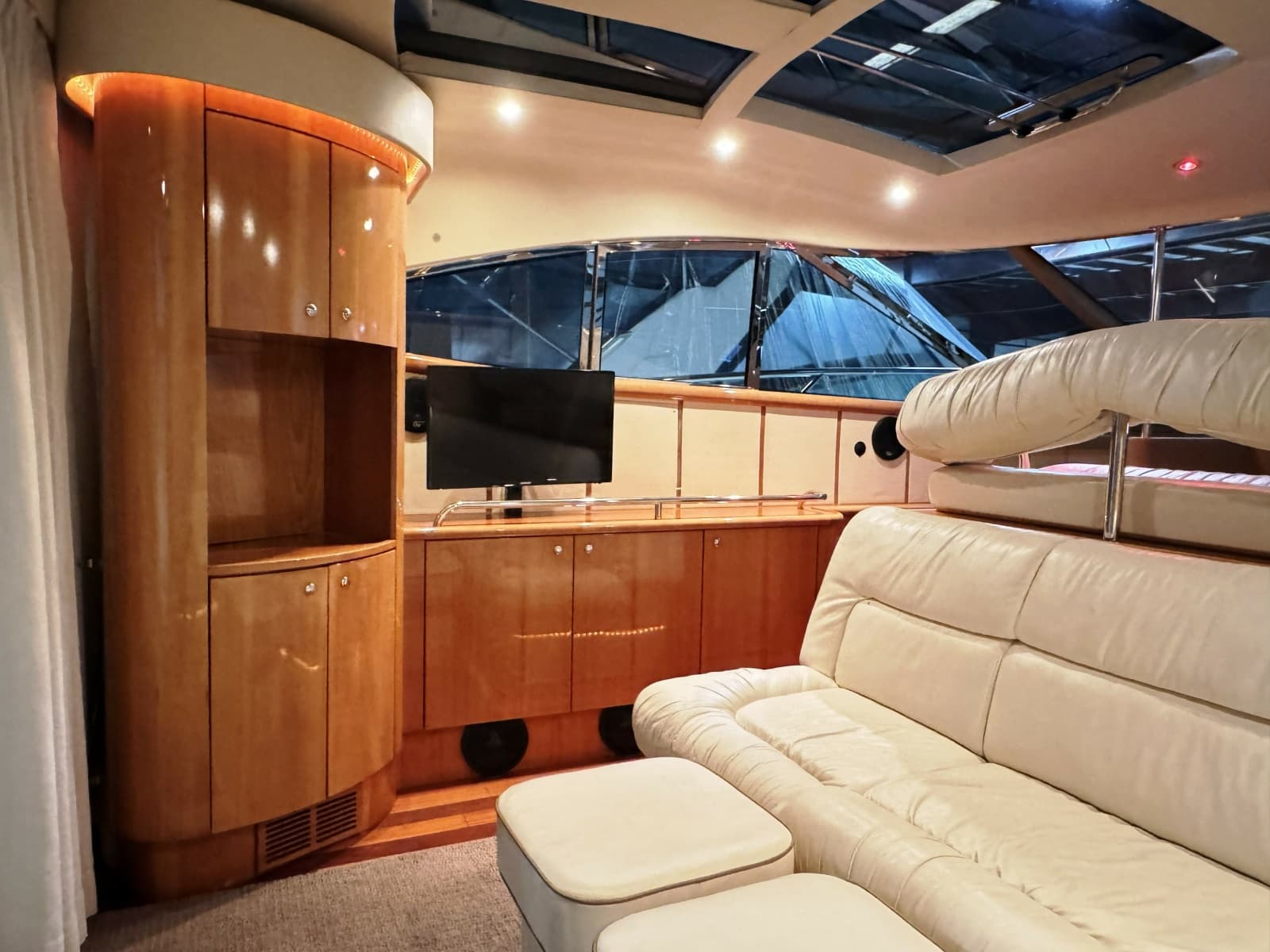 2001 Neptunus 56 Express