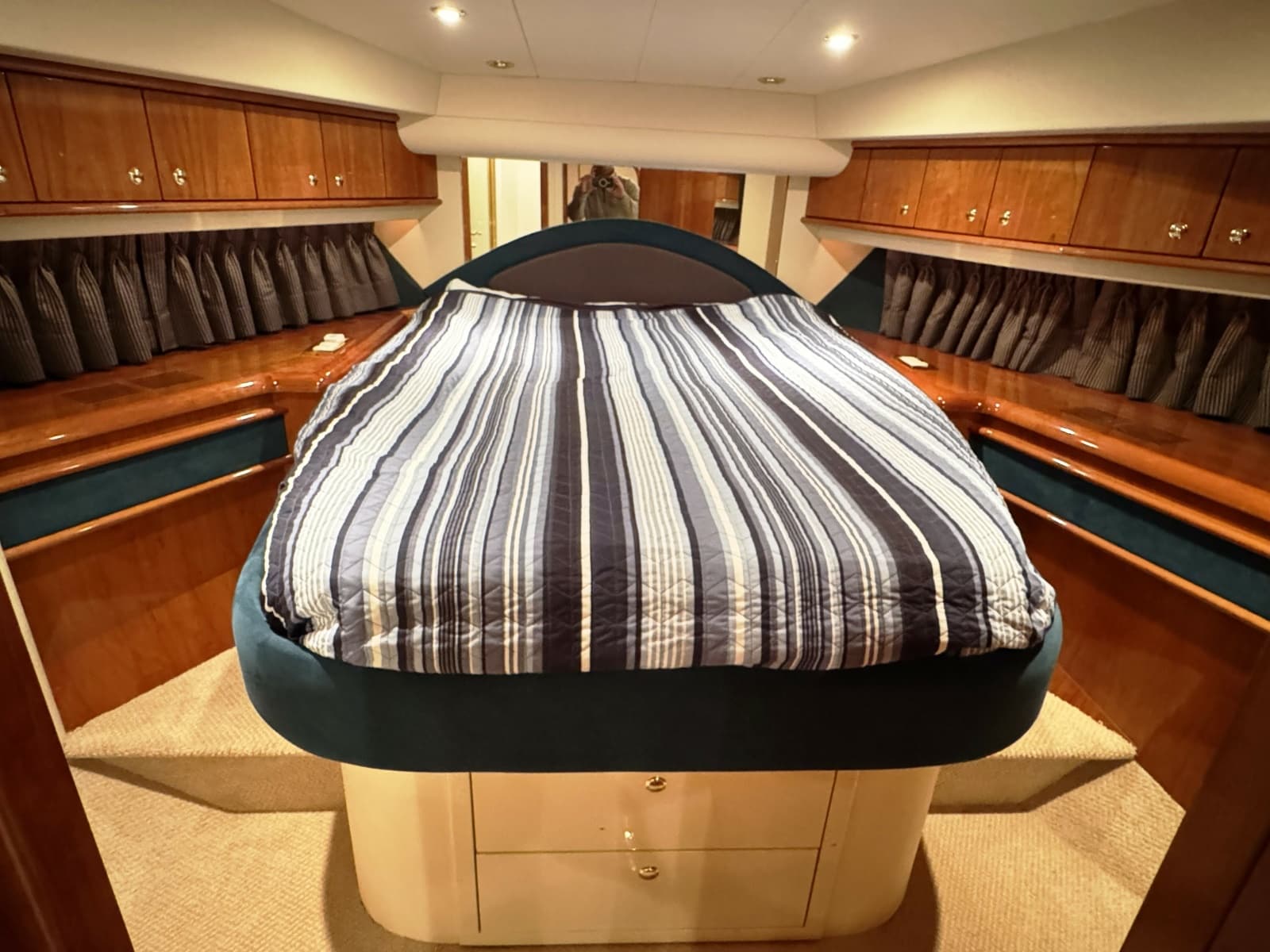 2001 Neptunus 56 Express