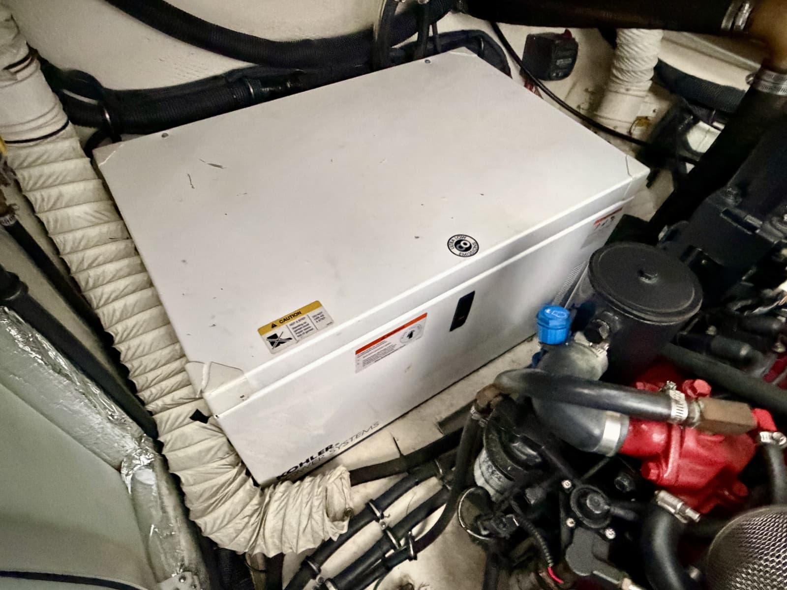 2007 Rinker 350 Express Cruiser