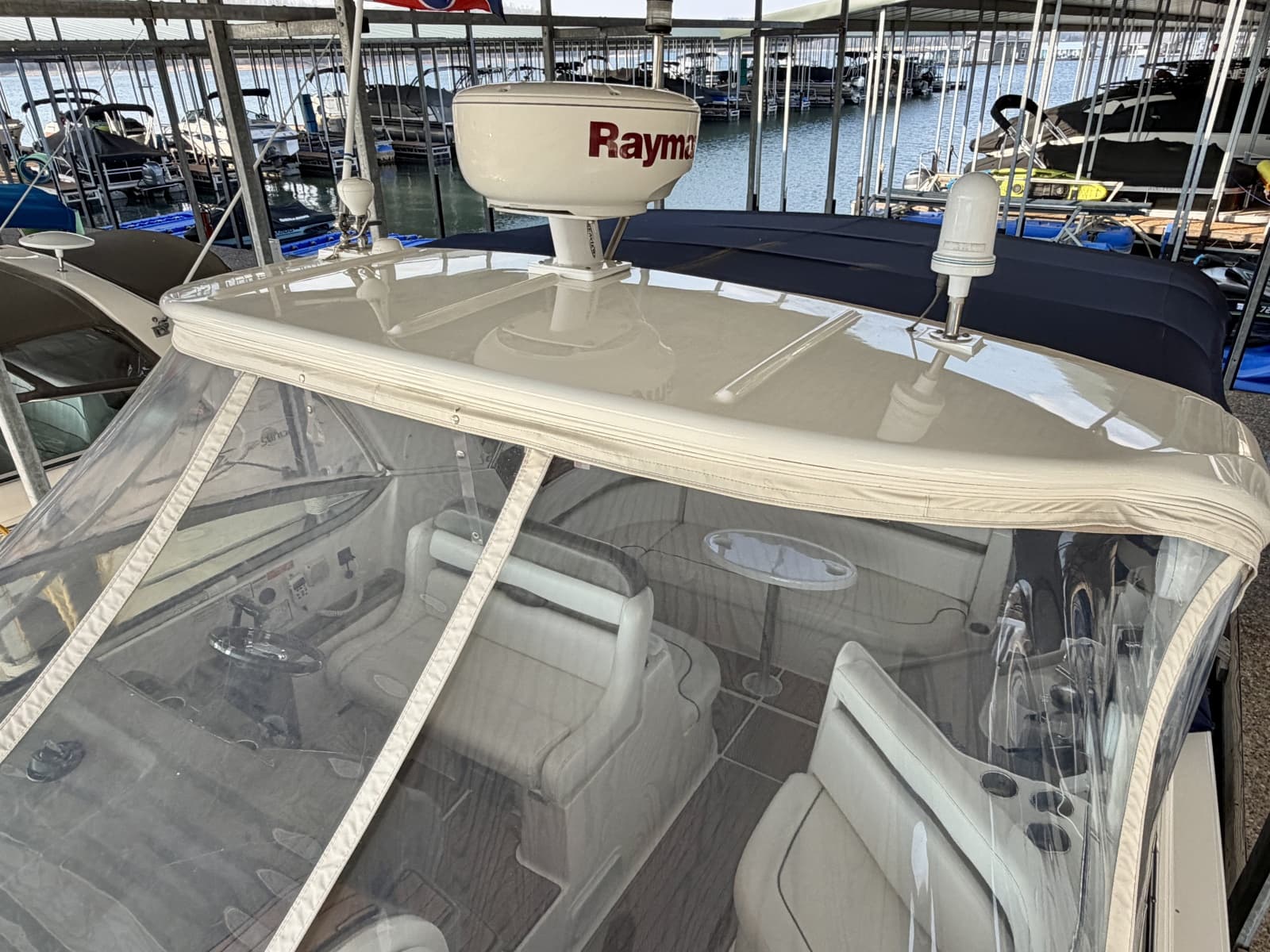 2007 Rinker 350 Express Cruiser
