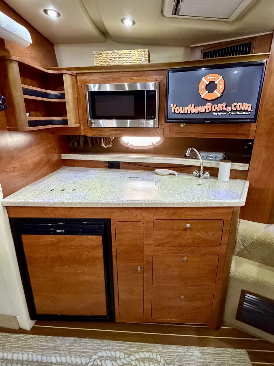 2007 Rinker 350 Express Cruiser