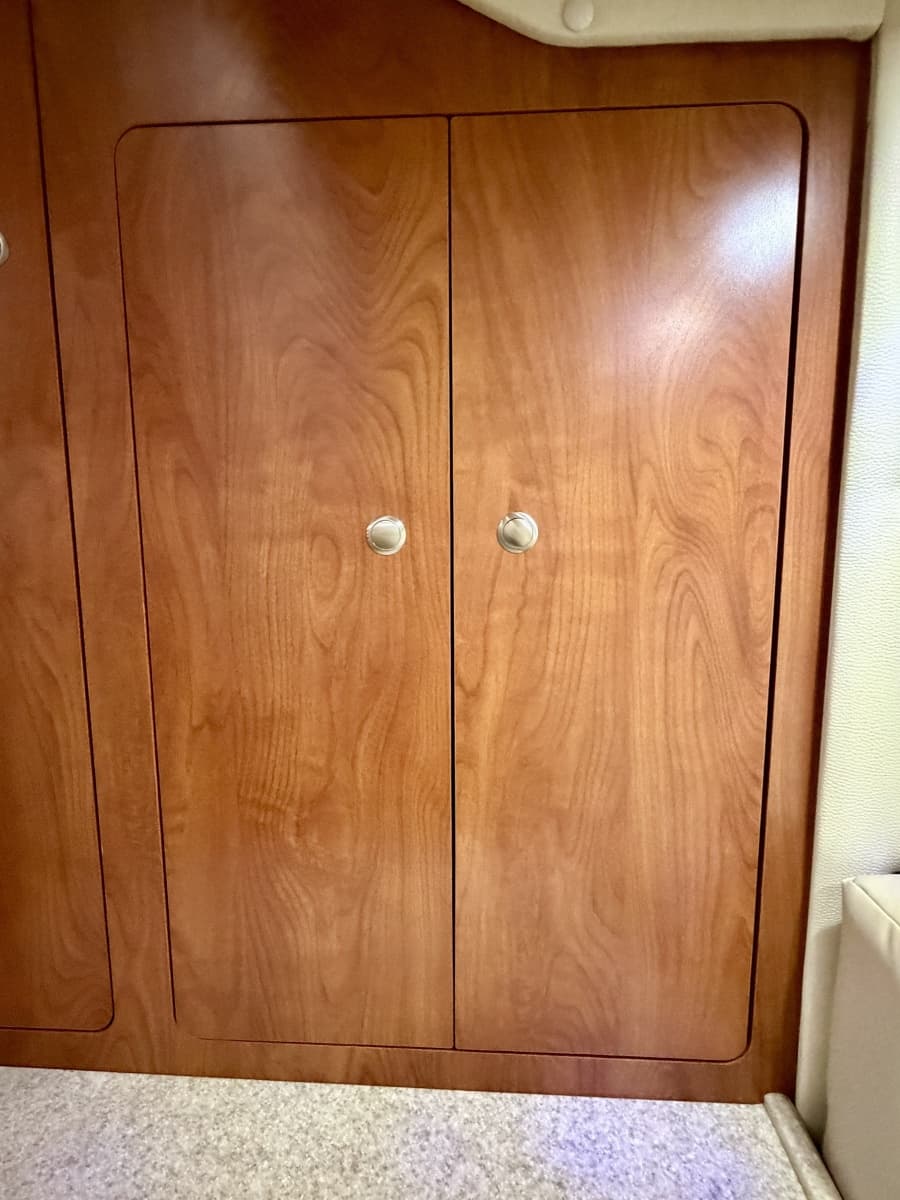 2007 Rinker 350 Express Cruiser