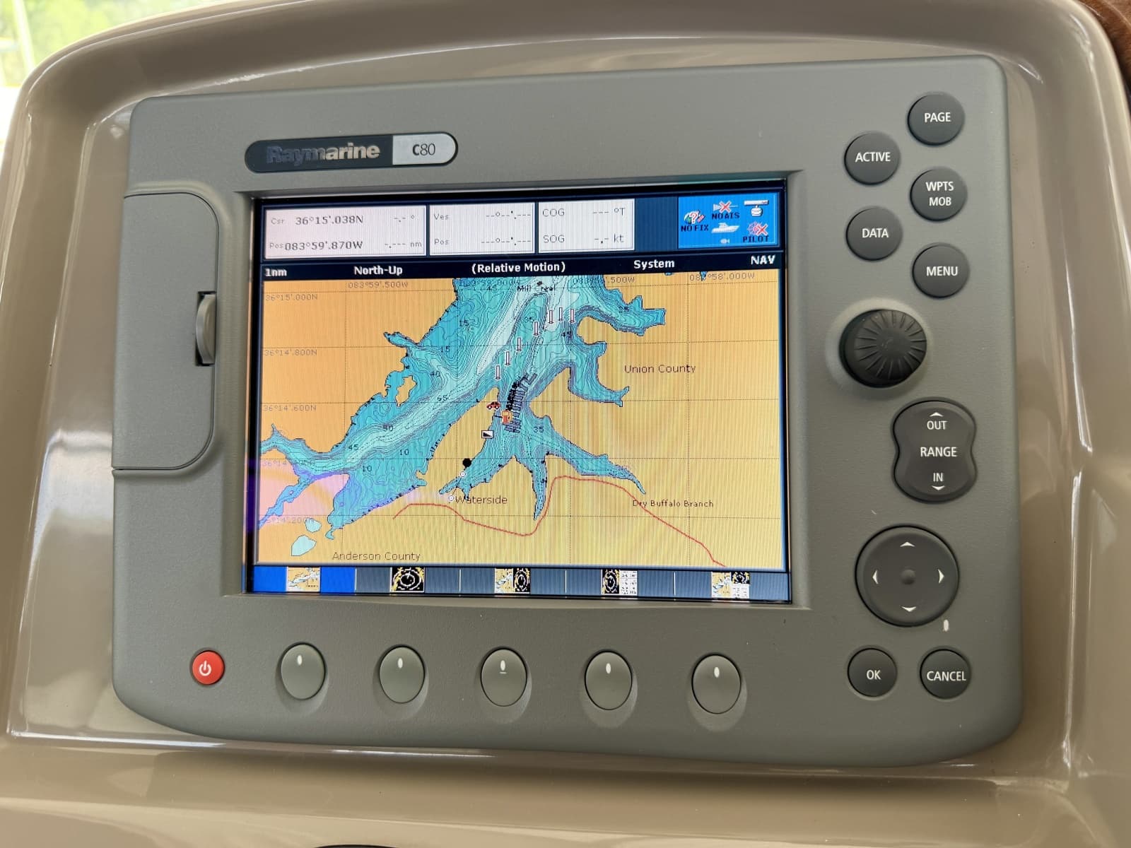 2007 Rinker 350 Express Cruiser