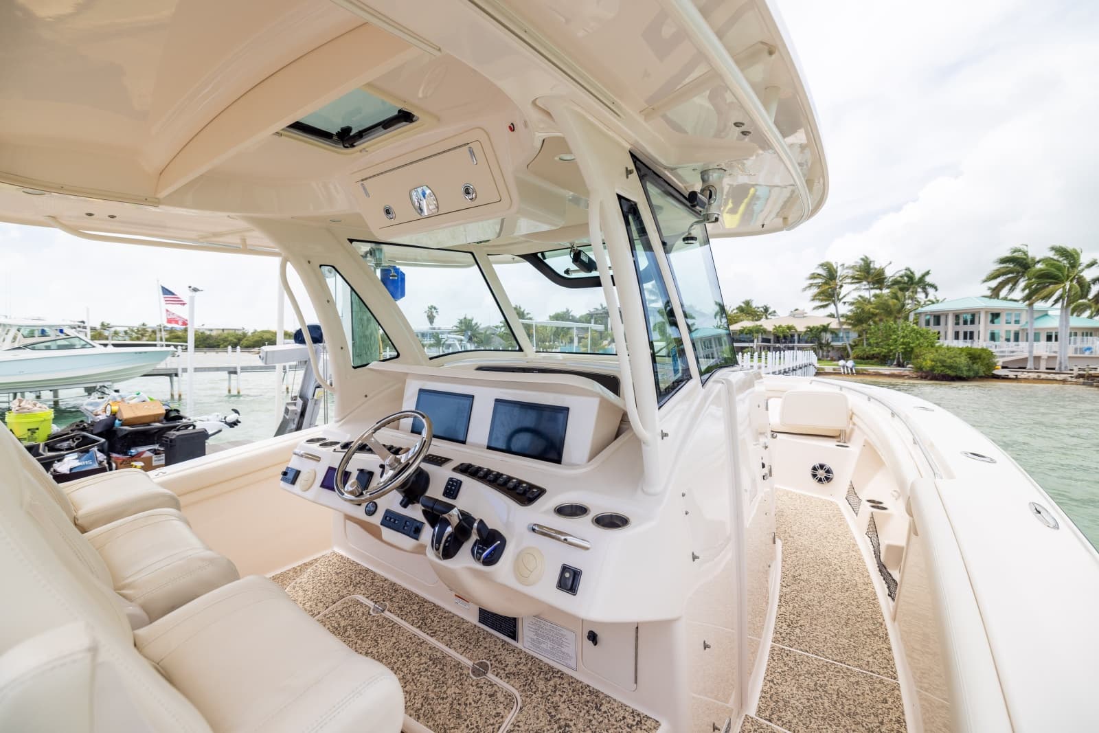 2021 Grady-White Canyon 376