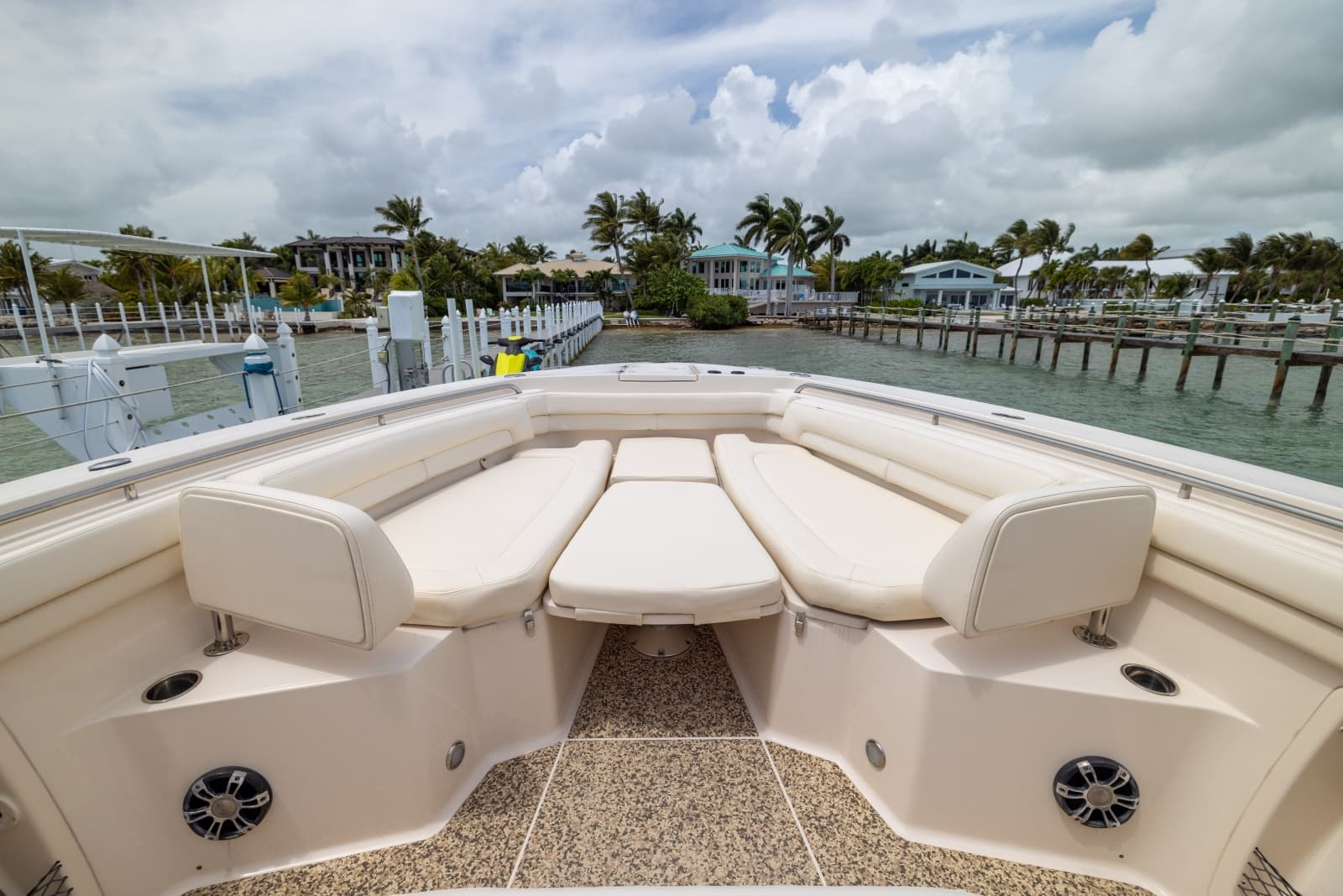 2021 Grady-White Canyon 376