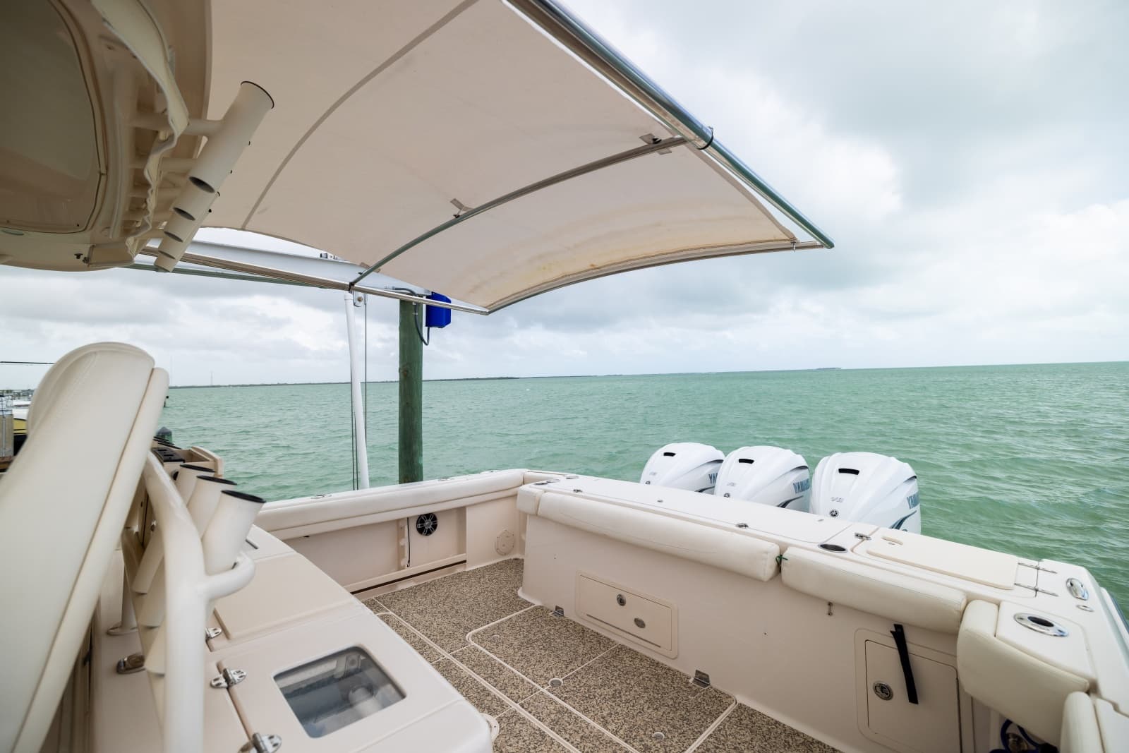 2021 Grady-White Canyon 376