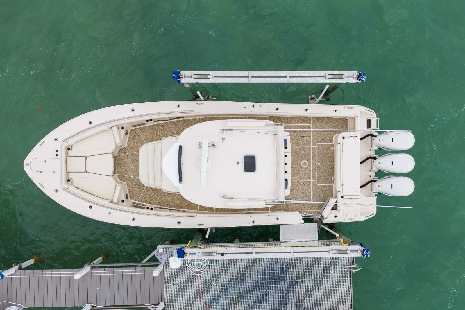 2021 Grady-White Canyon 376