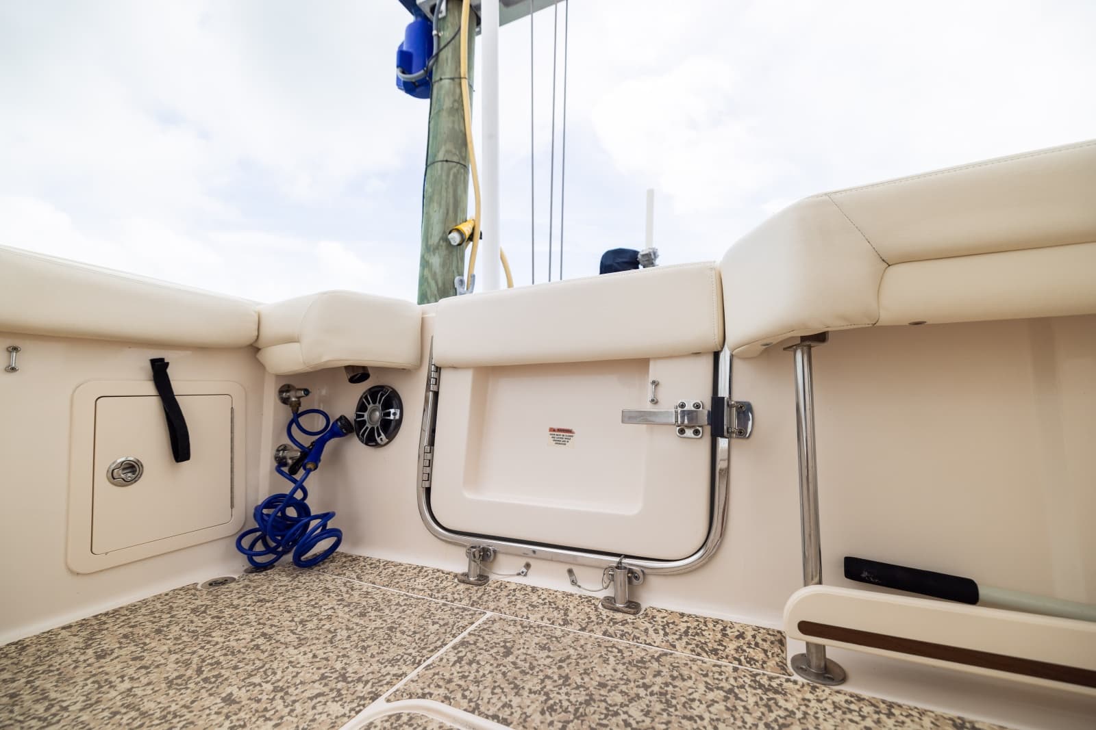 2021 Grady-White Canyon 376