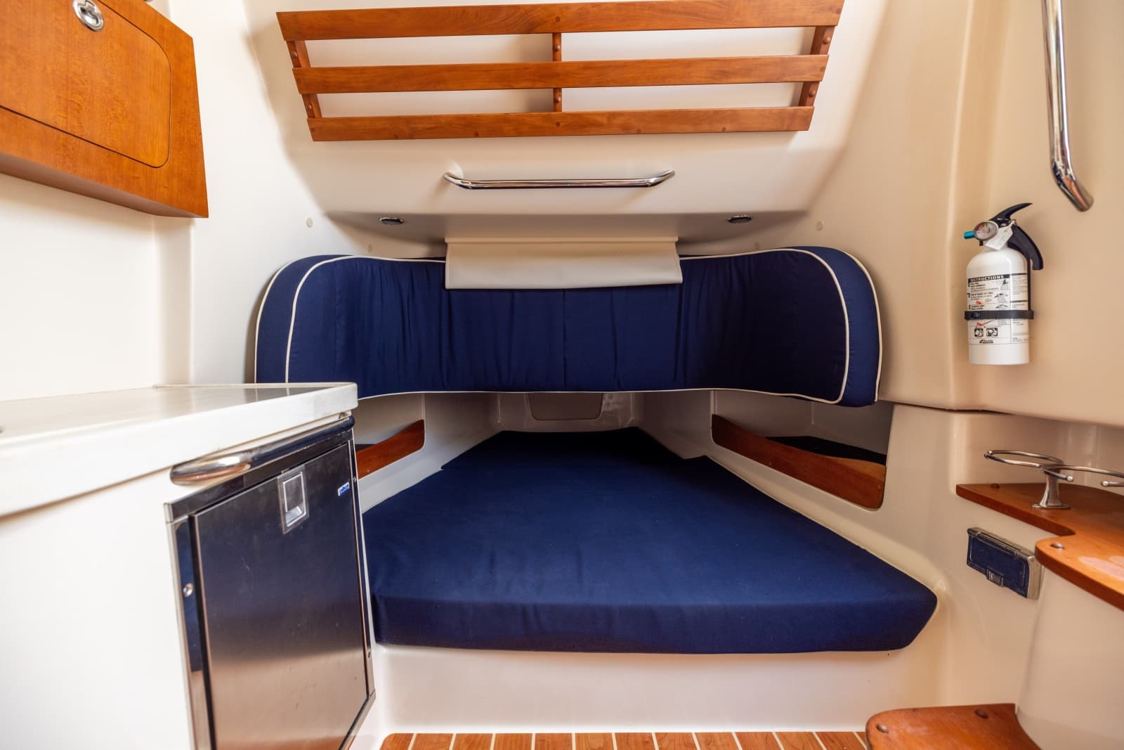 2021 Grady-White Canyon 376