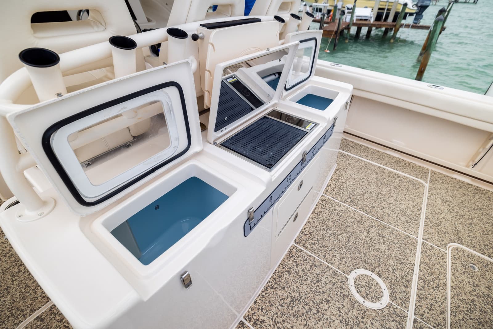 2021 Grady-White Canyon 376