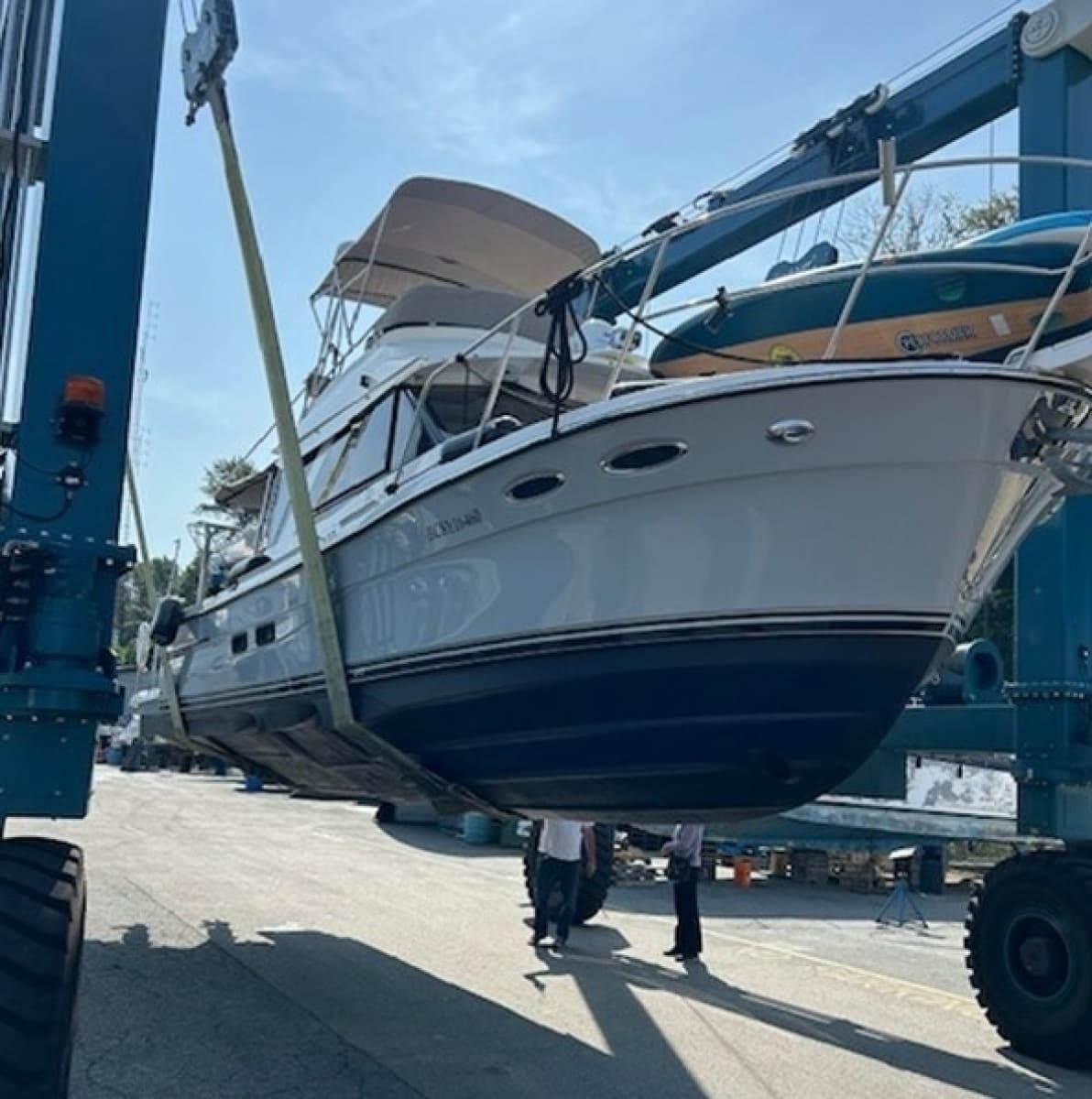 2022 Cutwater C-32 CB