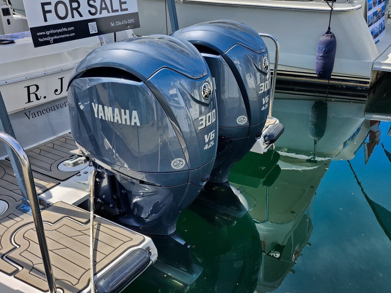 2022 Cutwater C-32 CB - Photo 3