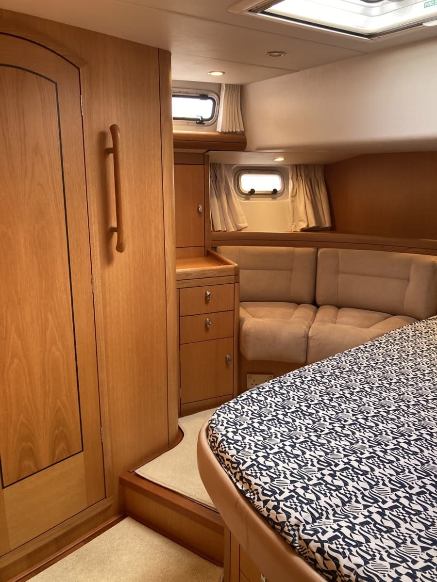 2008 Oyster 56 Deck Saloon - Photo 45