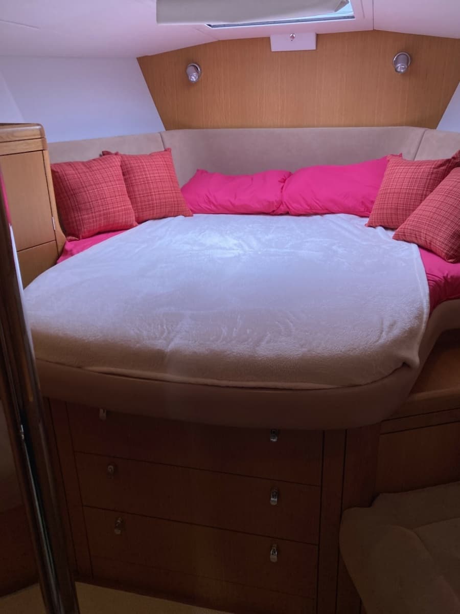 2008 Oyster 56 Deck Saloon - Photo 65