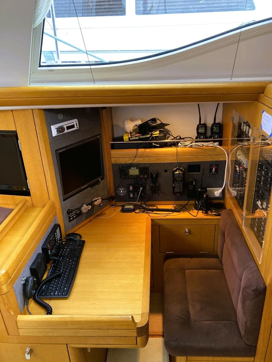 2008 Oyster 56 Deck Saloon - Photo 27
