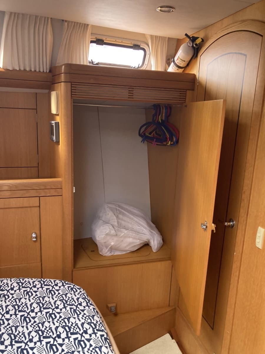 2008 Oyster 56 Deck Saloon - Photo 55
