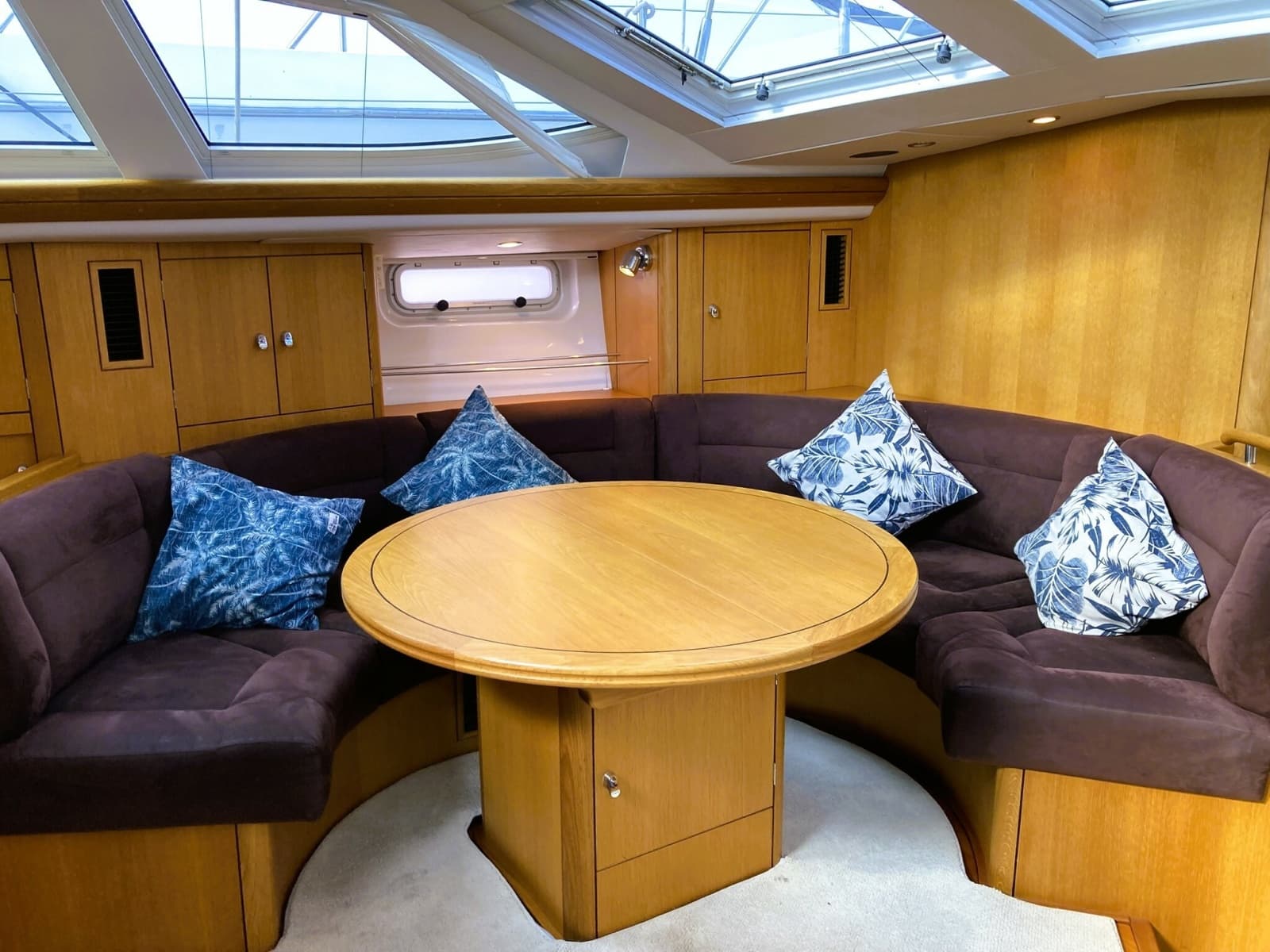 2008 Oyster 56 Deck Saloon - Photo 22