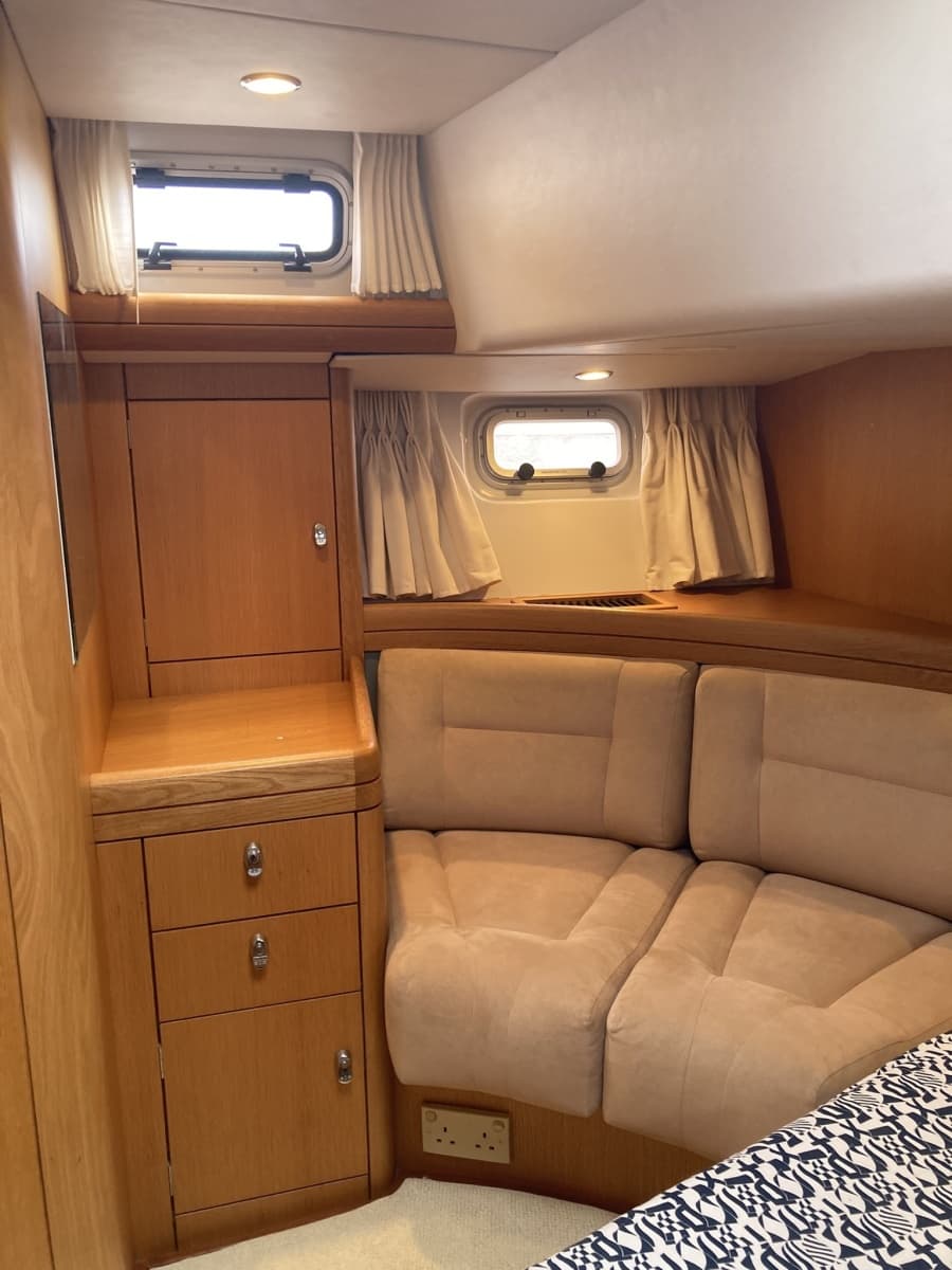 2008 Oyster 56 Deck Saloon - Photo 46